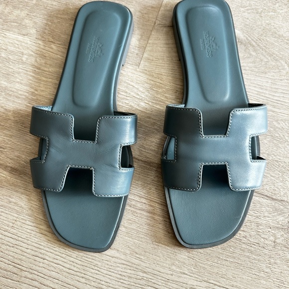 Preowned Hermes Oran Sandals Size 39.5 Bleu Pinede - Picture 6 of 6